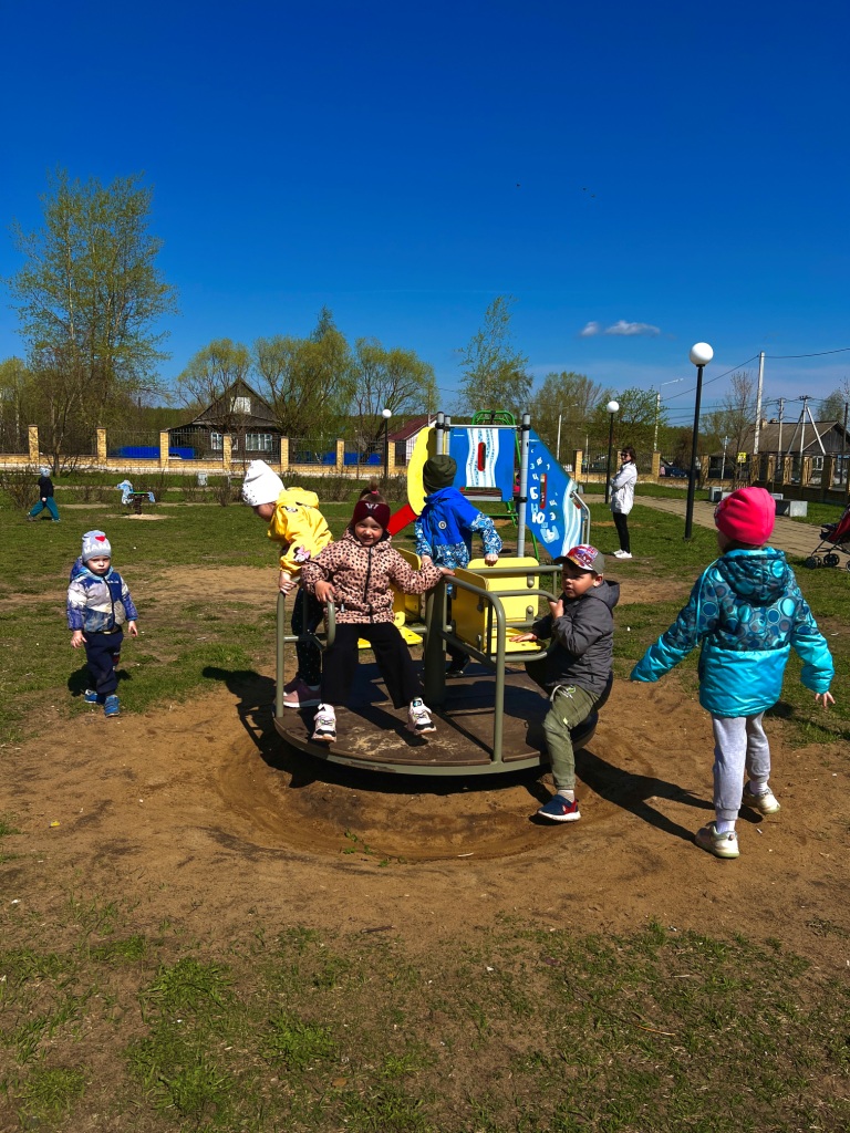 Обустройство детской игровой площадки «ЭХО ЛЕНД» в парке по ул. Школьная